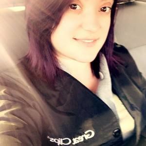 Meet your Posher, Danielle